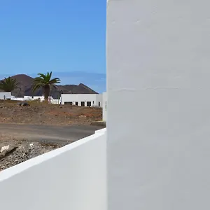 Apartamento Habitación Con Baño Y Entrada Independiente, La Santa